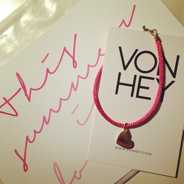 I ️ my job! #vonhey #vonhey_berlin #lisbeth #heartbracelet #christmasgift